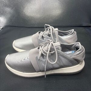 *LAST CHANCE* EVERYTHING MUST GO adidas Tubular Viral “Metallic Silver”